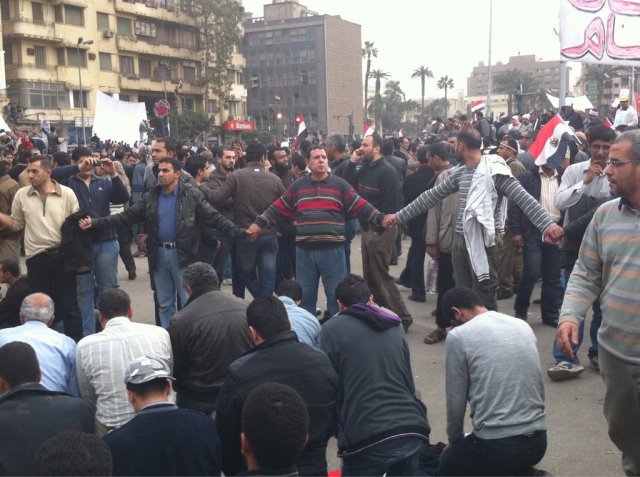 Global_Folder's tweet photo. During the 2011 revolution in Egypt, Christians joined hands to form a human chain to protect Muslims who were vulnerable as they prayed. Muslims later responded by forming a human chain to protect churches in Egypt amidst growing attacks on Christians. https://t.co/qNexFyDsBv