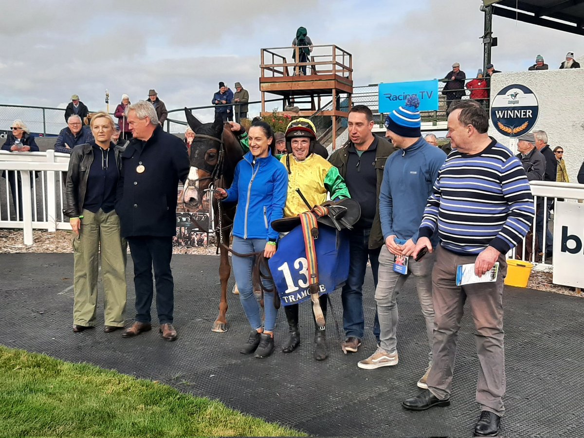 IrishRacing365's tweet photo. First Dare &amp; @swflanagan7 after winning @TramoreRaces @LizDoyleRacing https://t.co/DdsDdJJbZy