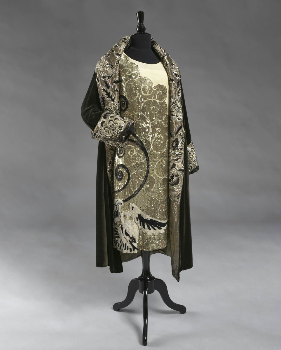 Catherine Curzon tweet media