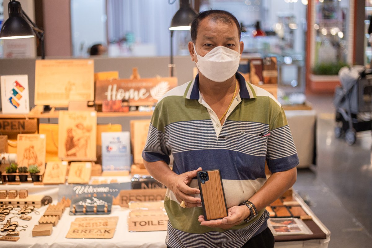 wwcshop's tweet photo. ขอบพระคุณลูกค้าทุกท่านที่มาสนับสนุนเรานะครับ
ทุกๆวันศุกร์ เสาร์และอาทิตย์ พบกับเราได้ที่เซ็นทรัลเวสเกต
และทุกวันที่เซ็นทรัลรัตนาธิเบศร์ครับ  ^^
_____
#เคสไม้ #เคสไม้จริง #เคสกันกระแทก #เคสไอโฟน #งานไม้ #ของขวัญทำจากไม้ #ของขวัญวันเกิด #ของที่ระลึกเกษียณ #ของขวัญทำจากไม้ #wwcshop https://t.co/YLmCrZSnVw