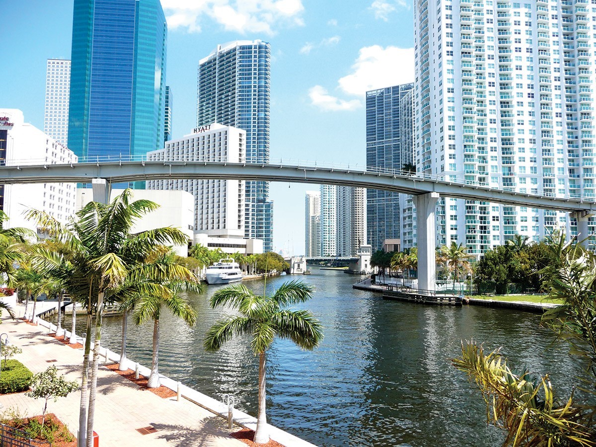BioFlorida's tweet photo. Book your Rooms today at the #BioFL2022 Conference host hotel: Hyatt Regency #Miami. The #BioFlorida discounted room rate ends this Friday, or until block is fully committed. Book today: https://t.co/6AKcFwudaz https://t.co/9dugEfI64P