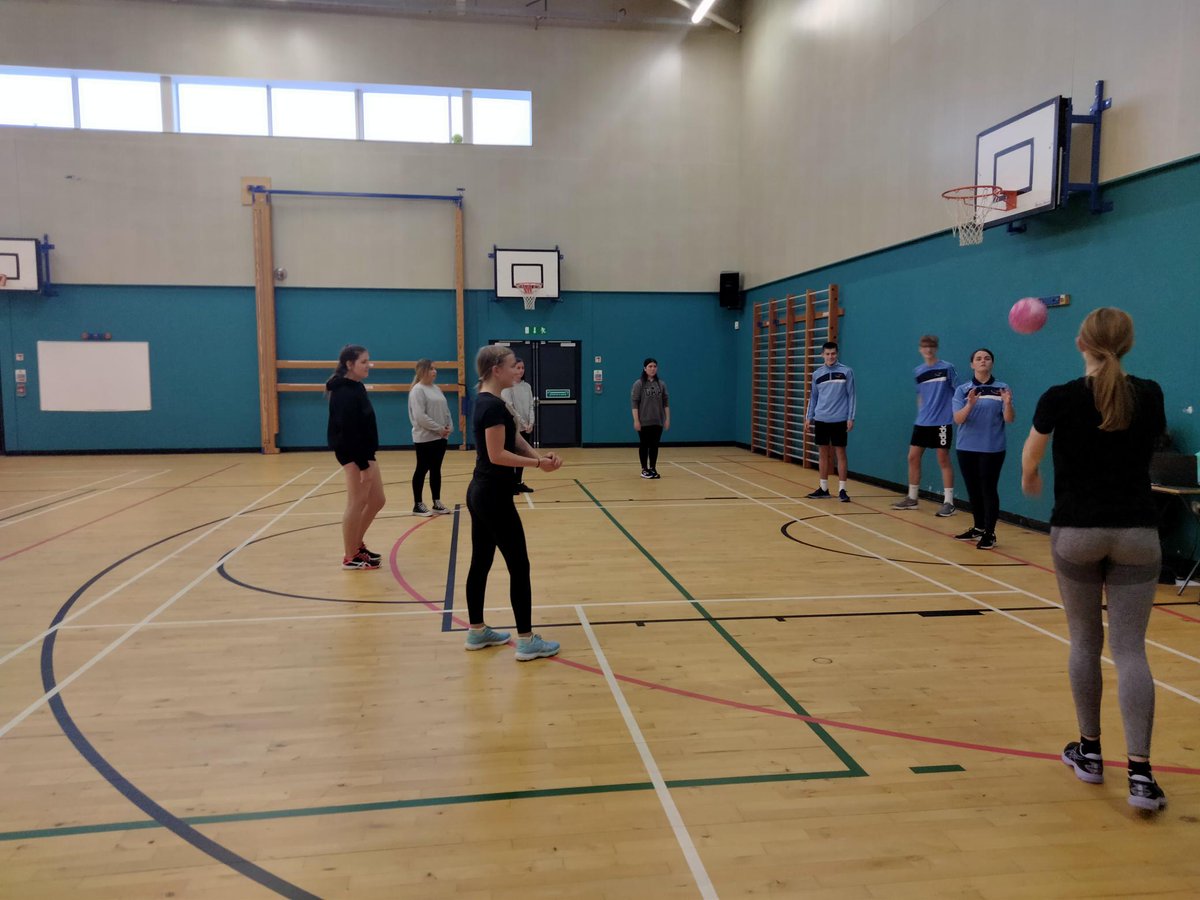 Sports leaders, Netball Leaders and Badminton Leaders Courses Complete #getactive #youngleaders @sportscotland @BadmintonScot @NetballScotland @PKCEducation @sheenadevlin @MareeToddMSP @LiveActive_lal