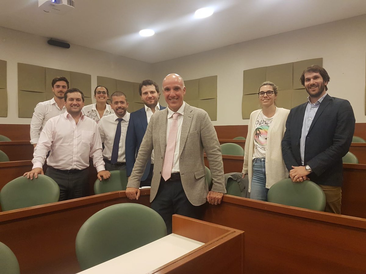 Empresa y litigacion penal: Tiene las garantias judiciales de todo imputado. Muchas gracias <a href="/NicoRamirez99/">Nico Ramirez</a> <a href="/charlskrieg/">Carlos M. González Guerra</a> <a href="/CarolaBottini/">Carola Bottini</a> por el espacio para aportar mi vision