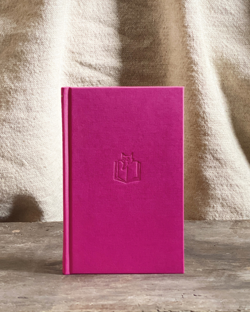 The <a href="/JohnSandoe/">John Sandoe (Books)</a> Christmas 2022 Catalogue! || We’re delighted to see two #SlightlyFoxed books: Edward Ardizzone’s memoir, The Young Ardizzone, &amp; The Prince, the Showgirl and Me, Colin Clark’s hilarious diary of working with Marilyn Monroe

johnsandoe.com/product-catego… #ChooseBookshops