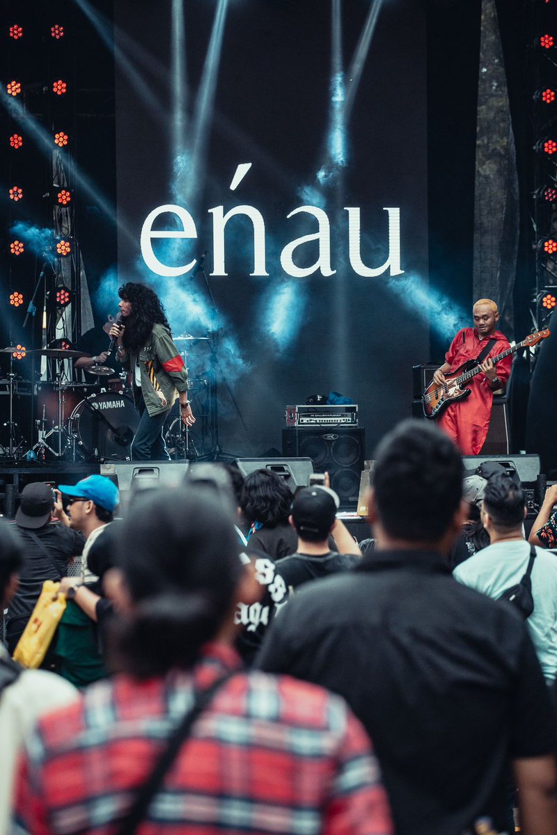 RanduPalasara's tweet photo. Jepretan keren dari mas @piokharisma 
Suwun mas 🙏🙏
#enau #gigs #pestapora2022 https://t.co/nzXvzcX8PD