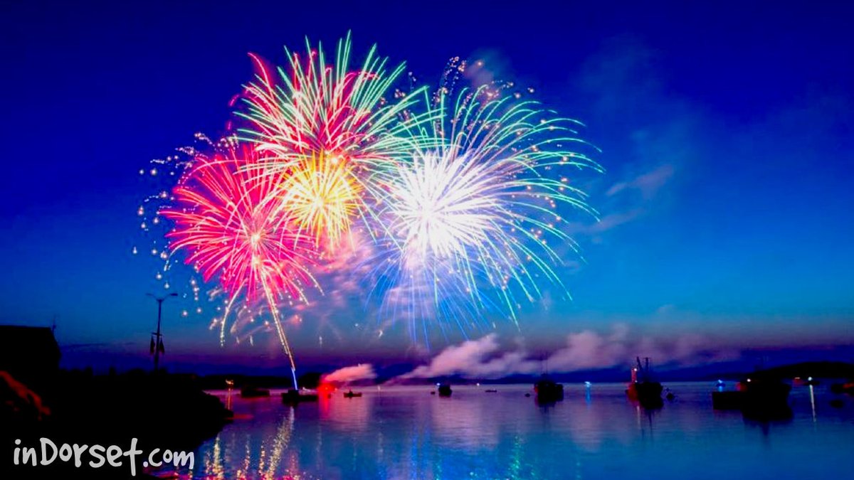 inDorsetuk's tweet photo. Promote your fireworks and bonfire night events for FREE! 

Fill in your events details here: https://t.co/3Ab4Y4cPlV and we will help promote it across our social media 🎇 🔥 🙏

#dorset #dorsetevents #bonfirenight #fireworks #inDorset https://t.co/RMVYVqbwEL