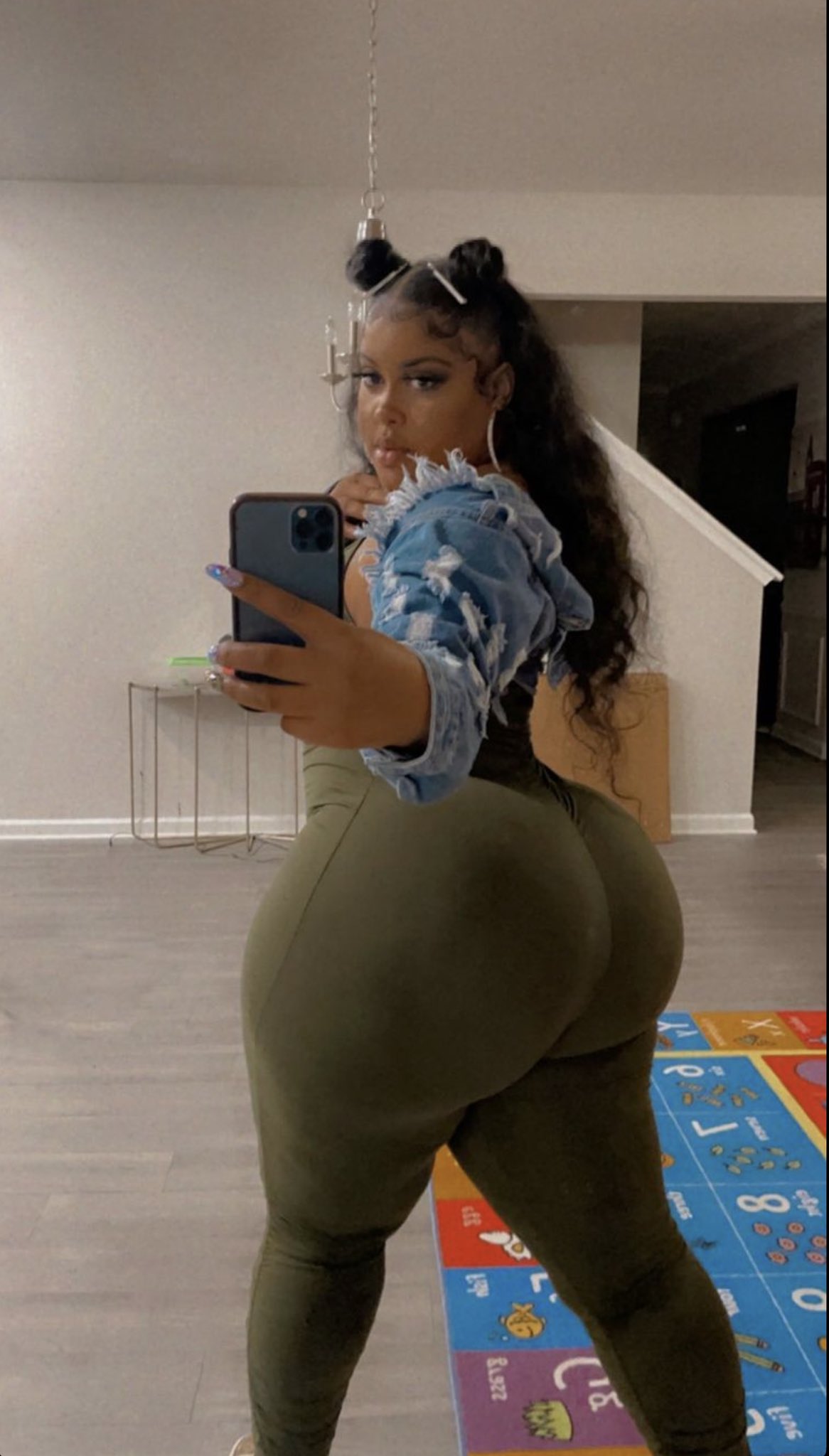 Ghetto barbie (@imGHETTOBARBIE) / Twitter