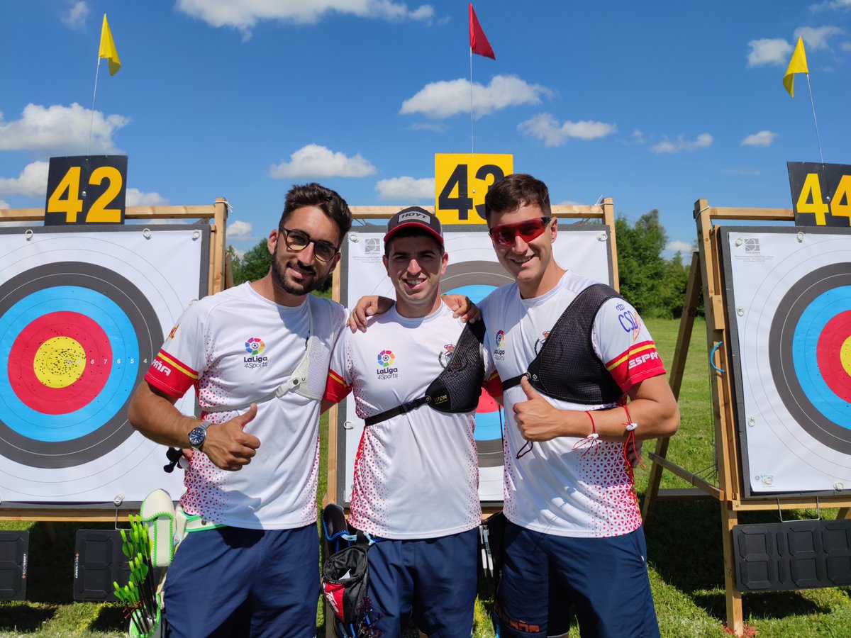 RFETA's tweet photo. #TeamRFETA 
Pendientes de que Maikel ponga el broche final a una gran temporada internacional en la final de la Copa del Mundo de Tlaxcala, ya se han publicado los criterios de selección para formar parte del equipo nacional de ARCO RECURVO en 2023.
Info👇
https://t.co/dgl0Hl9yrL https://t.co/o2qm5D5OP6