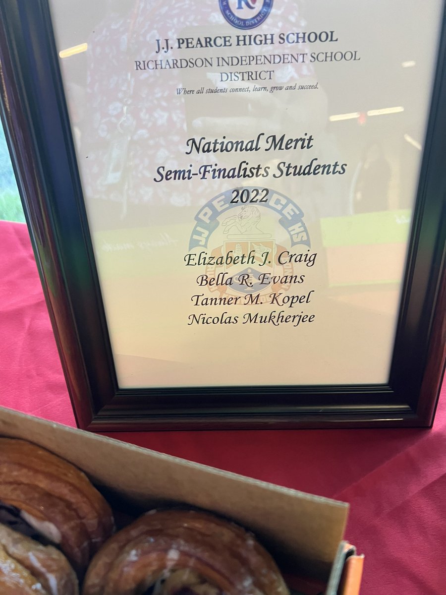 TheCBreedlove's tweet photo. Loved recognizing our National Merit Semifinalists, Commended Scholars, and Recognized Scholars! 26 amazing Mustangs on this beautiful day @JJPearceHS ❤️💙 @jjpcounselors @Rod_Beas https://t.co/Xp3ivj5Y2u