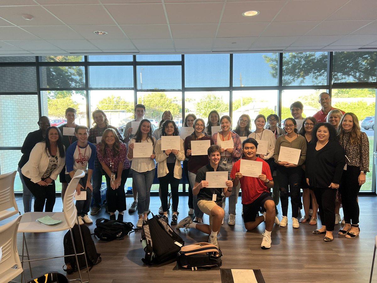 TheCBreedlove's tweet photo. Loved recognizing our National Merit Semifinalists, Commended Scholars, and Recognized Scholars! 26 amazing Mustangs on this beautiful day @JJPearceHS ❤️💙 @jjpcounselors @Rod_Beas https://t.co/Xp3ivj5Y2u