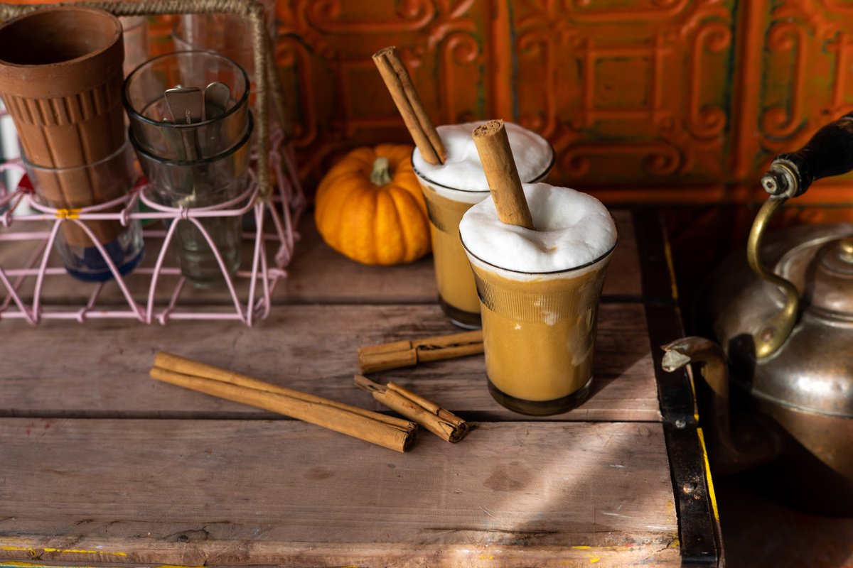 If a Pumpkin Spice Latte is your autumn drink of choice, we dare you to upgrade to our Pumpkin Masala Chai Latte. Natural spices, delicious chai, and it's easy to make in the warmth of your own kitchen. teaindia.co.uk/pumpkin-masala…