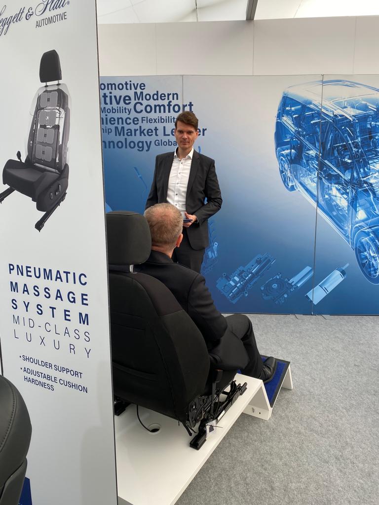 LeggettAuto's tweet photo. Our Mid-Class Luxury Massage System has generated plenty of buzz at #IZB. It is powered by a unique valve module innovation, this system provides similar functionality to high-end luxury massage systems with significantly reduced complexity and electronics.
#IZB2022 #LeggettAuto https://t.co/1hwD6nl7CZ