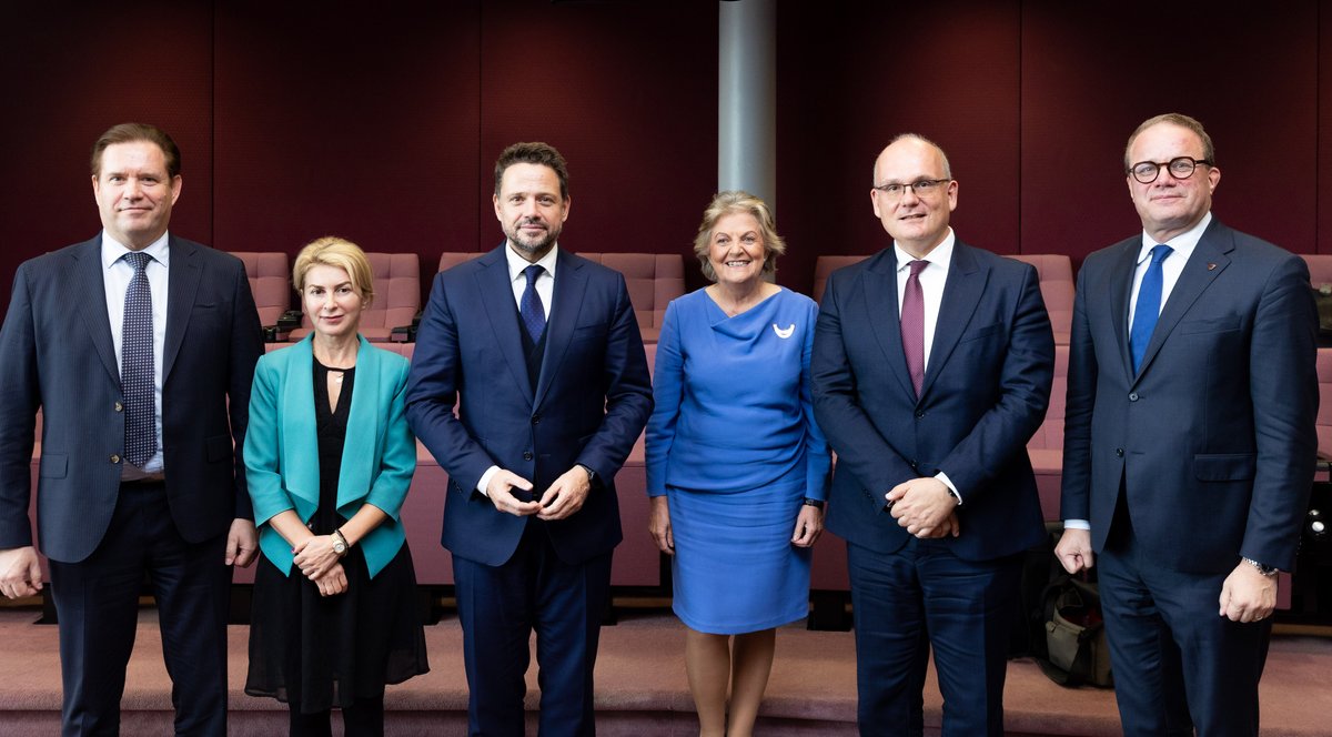 Covenant of Mayors - Europe (@eumayors) on Twitter photo Yesterday our Board represented by the Mayors of Gabrovo 🇧🇬, Lahti & Lappeenranta 🇫🇮, Warsaw 🇵🇱 & the director of @REGEA 🇭🇷 met <a href="/Evelyn_Regner/">Evelyn Regner</a>, <a href="/ElisaFerreiraEC/">Elisa Ferreira</a> & @TimmermansEU to discuss #CohesionPolicy, #EnergyTransition & the role of #LocalGov in times of multiple crises🤝 Yesterday our Board represented by the Mayors of Gabrovo 🇧🇬, Lahti & Lappeenranta 🇫🇮, Warsaw 🇵🇱 & the director of @REGEA 🇭🇷 met <a href="/Evelyn_Regner/">Evelyn Regner</a>, <a href="/ElisaFerreiraEC/">Elisa Ferreira</a> & @TimmermansEU to discuss #CohesionPolicy, #EnergyTransition & the role of #LocalGov in times of multiple crises🤝