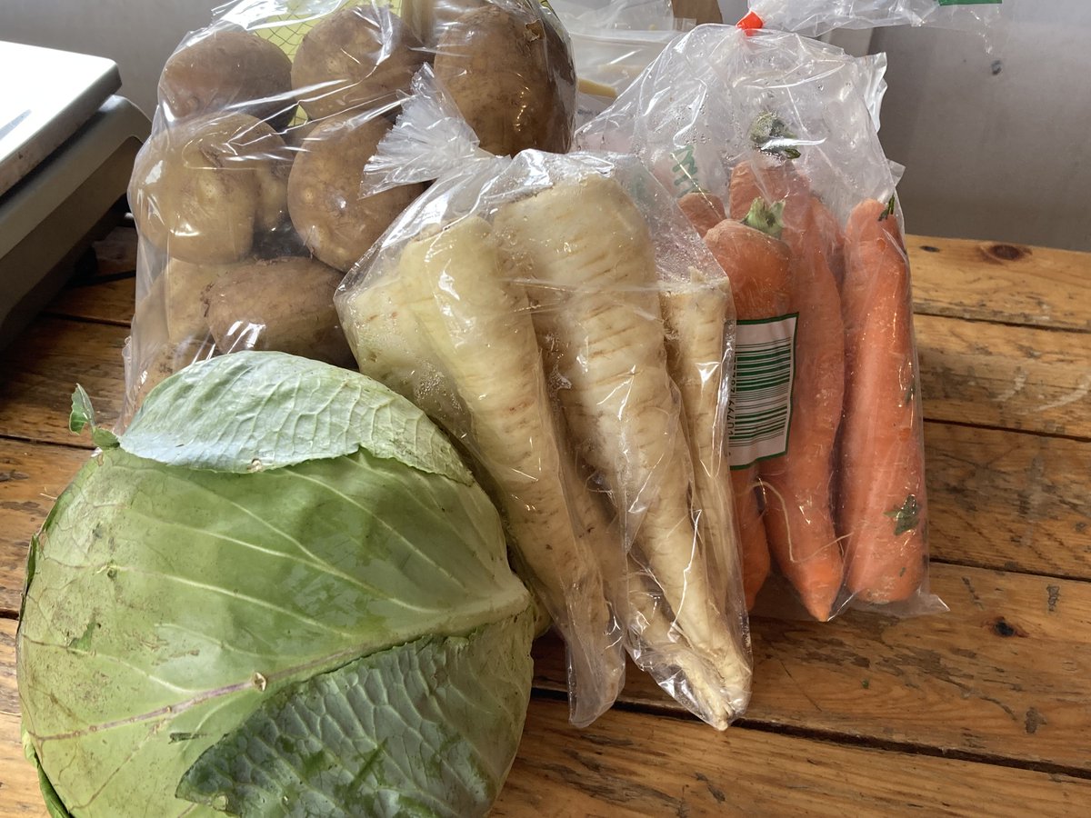 wrightbees's tweet photo. We have lots of fresh, local vegetables available for that pot of soup, stew or dinner. We’re open 10-6. Stop out and pick up something great! #nlwrights #alwaysfreshalwayslocal https://t.co/dod0InHy2g