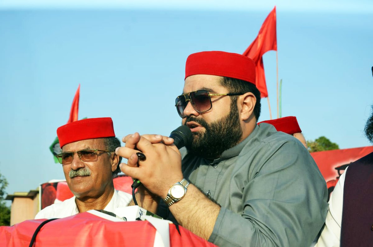 ANPMarkaz's tweet photo. این اے 24 چارسدہ ضمنی انتخاب۔ عوامی نیشنل پارٹی اور اتحادی جماعتوں کا جلسہ عام، صدر عوامی نیشنل پارٹی خیجر پختونخوا ایمل ولی خان خطاب کررہے ہیں۔
#Vote4Laltain | #CharsaddaANPKa https://t.co/VTSiv7d0N2