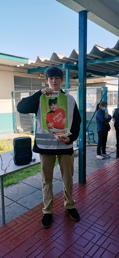 ChipanaEscuela's tweet photo. Con la presencia de Teletin en la Escuela Chipana nos preparamos para apoyar a la @Teleton que se realizará el 4 y 5 de noviembre. #lateleton Nos hace bien a todos. https://t.co/YRMlFXkiiu