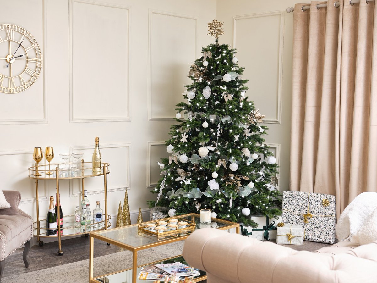 Our Christmas Decor is now available on our site! Click the link below to take a browse:

melodymaison.co.uk/christmas-deco…

#christmas #xmas #christmasdecor #christmas2022 #xmas2022 #festive #festivedecor #festivehome