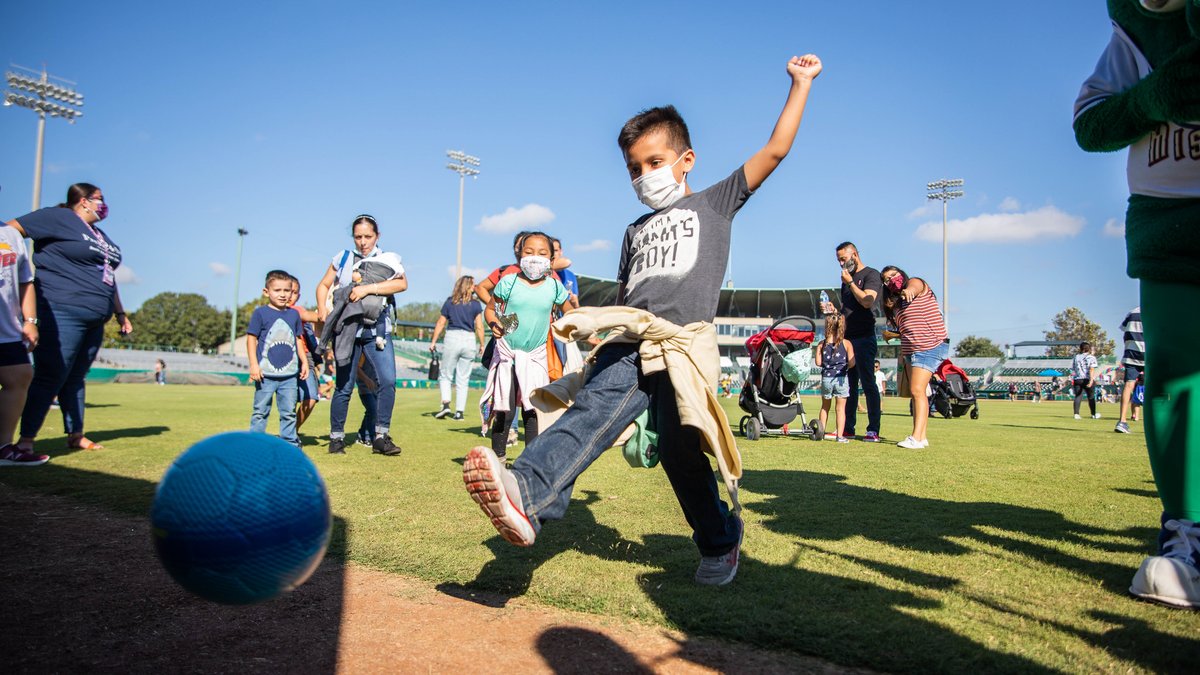 PreK4SA's tweet photo. Pre-K 4 SA Family Reunion 🤸🏻‍♀️
📆 November 5, 2022
📍 Rosedale Park 
🕘 9:00am - 2pm

#PreK4SA #SanAntonio #EarlyEducation #Preschool #SanAntonioEducation https://t.co/yanDOPoxHs