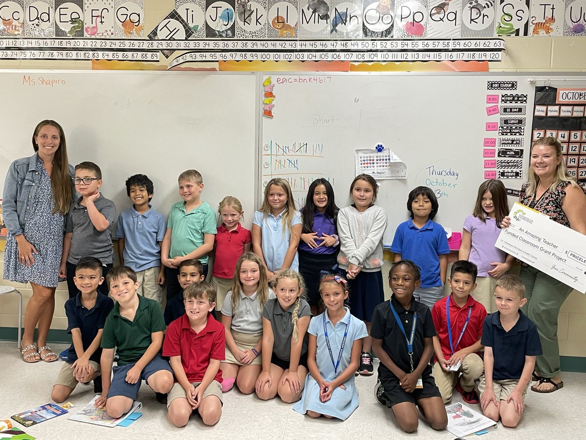 CESCorkyBear's tweet photo. Congrats to @MsShapiroCES for getting her champions for learning grant funded!! Yearbook leaders get ready! @TheLeaderinMe @collierschools @Champs4Learning #Champs4Collier https://t.co/cDKxCRUdLX