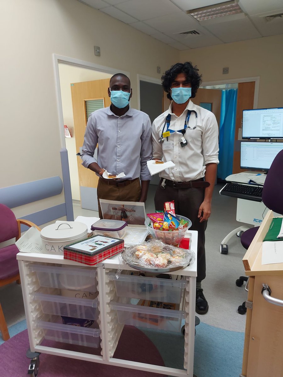 sarhar83's tweet photo. Sharing Sepsis awareness in the Beacon centre and in surgical admissions! @redwood_vanessa @tauntonsimteam @SomersetFT @somNHS_LD @theyrfairycakes @Piprich1 @Piprich1 @SomersetSafety @SFTclinicalski1 https://t.co/p6ePPNF7OY