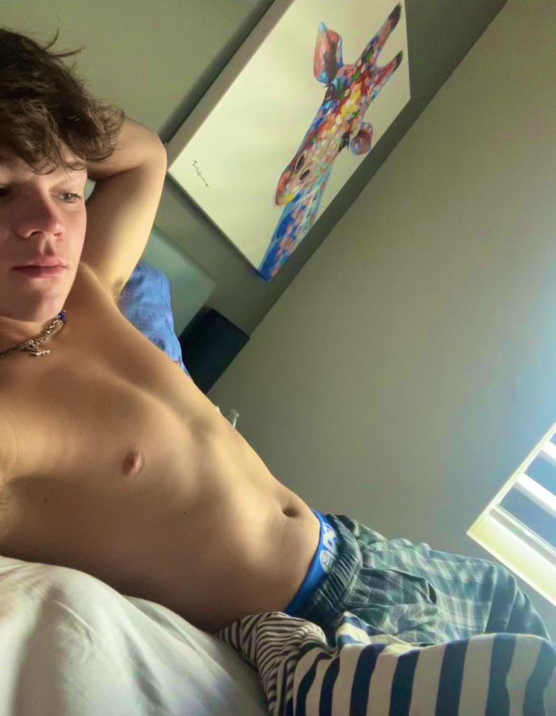 Jackdohertyxx's tweet photo. Good morning ☀️ say it back 😋 https://t.co/EpTwTf7Ika