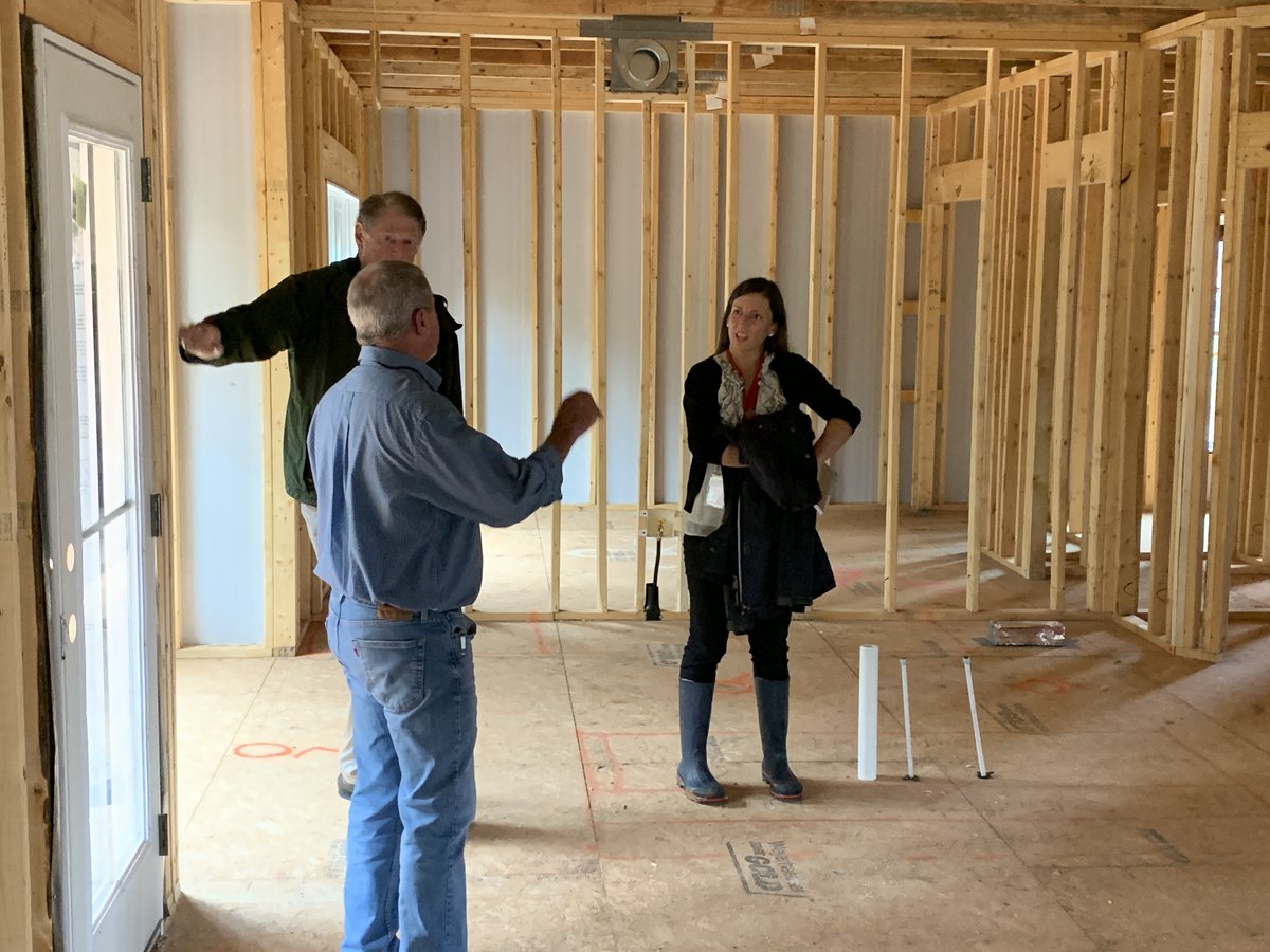DrJRaley's tweet photo. Talk about authentic learning....students in our @GoochlandHigh Spanish in the Workplace class were hosted by @BooneHomes to practice their vocabulary during tours of their construction site in Goochland. Our student's skills became #stronGer today! @WatsonBwatson @SraExumGHS https://t.co/5CS6k7dnzI