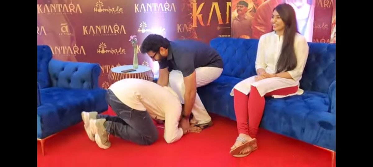 zigazack's tweet photo. An hindi reviewer  After watching #Kantara 🔥🔥

@shetty_rishab @hombalefilms @Karthik1423 u deserve All these 👏🏻💥🔥 
#KantaraHindi https://t.co/x9jM6jVMXN