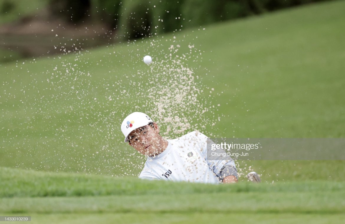 TomKimLegion's tweet photo. Round 1 at the #ZOZOCHAMPIONSHIP  😍🇯🇵🇰🇷🏌️‍♂️ https://t.co/CnETTx0z1e