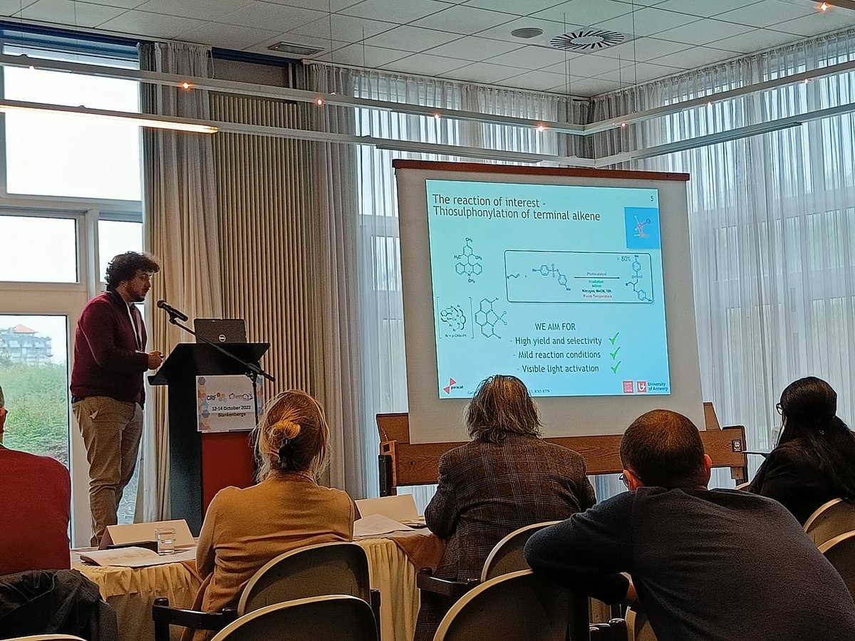Busy day for the BIMEF group at #CRFChemCYS2022 ! Congratulations to Andrea, who successfully presented his work on copper photocatalysis!🥳
@ChemCYS 
@CRF_Symposium