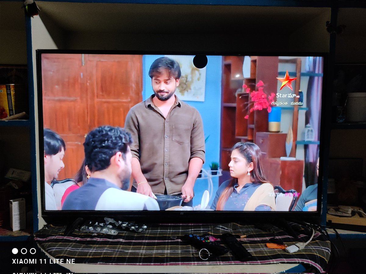 Krishsayz's tweet photo. @laurelsudeep Just noticed this update Today in my tv after the update installation my #MiTV4A got notch..🙄

@XiaomiTVIndia Why you pushing update to old tv to damage the tv ??

@yabhishekhd @stufflistings @XiaomiSupport Helppppp.. https://t.co/ThQUVjtICn