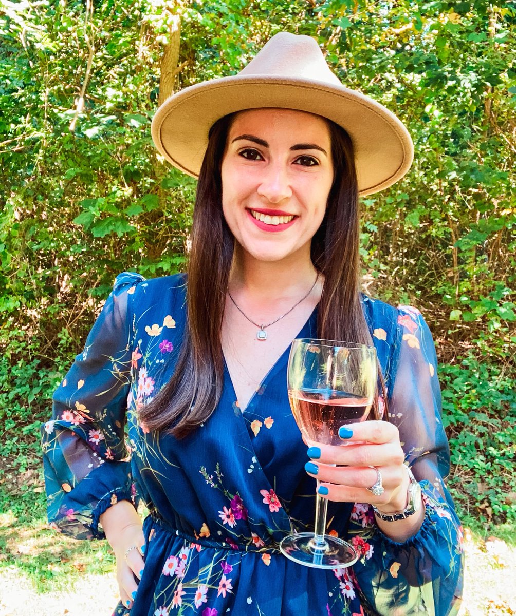 JourneyWJBlog's tweet image. [#AD // #WINEINSIDERS] Nothing like fine #wine delivered right to your door! 🍷 I’m excited to be teaming up with @WineInsiders to give my followers $75 off 6 bottles of high quality wine. Only available through the link in my bio! [DISCLAIMER: Only for 21+]