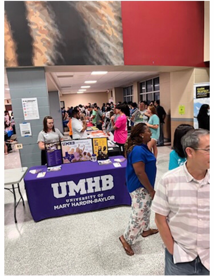 CHS4COLLEGE's tweet photo. Another successful FBISD college fair! https://t.co/16nx9Gs00T