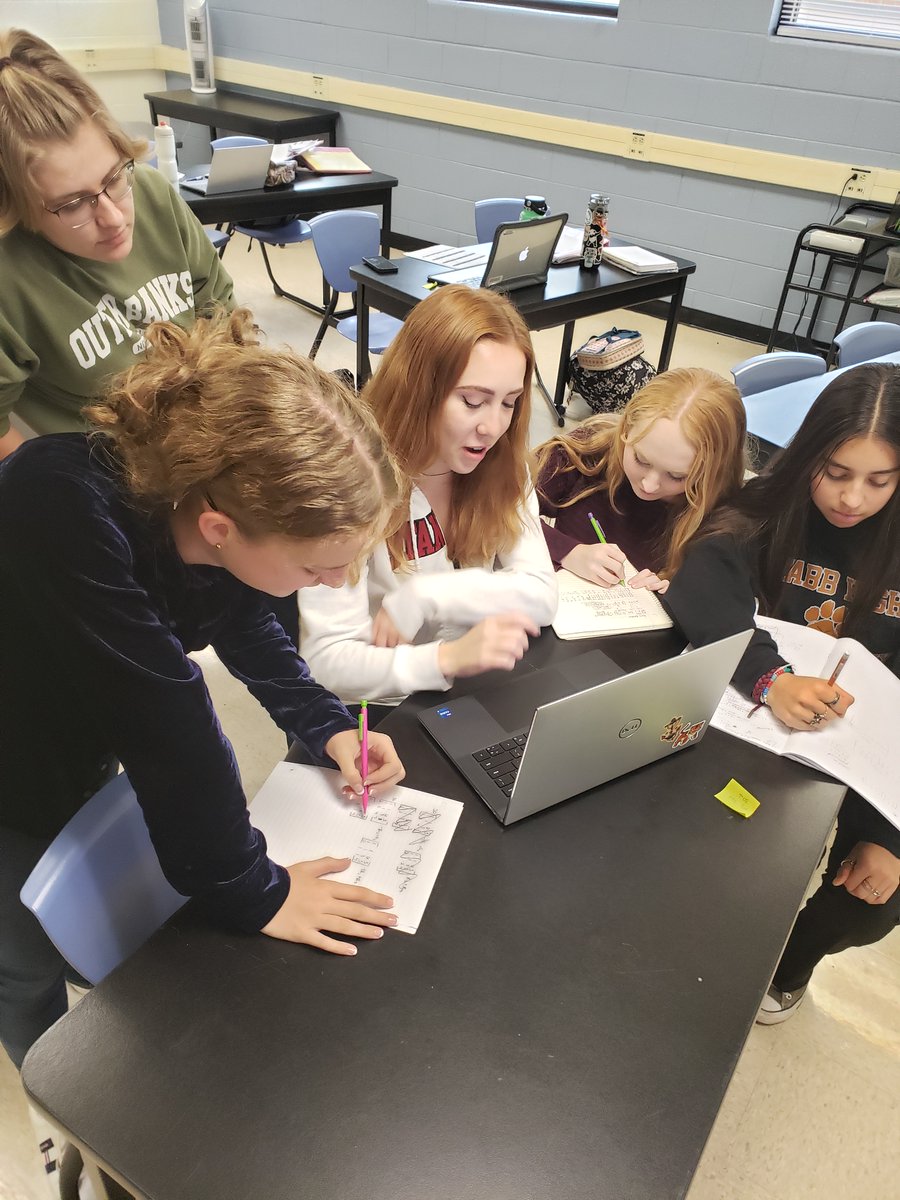 NHREC_GSST's tweet photo. Mathematicians on a Mission in Pre Calculus.  #NHGSST #WeAreNewHorizons #BoldlyGoing 
@NHREC_GSST https://t.co/CU2k6jFdbL
