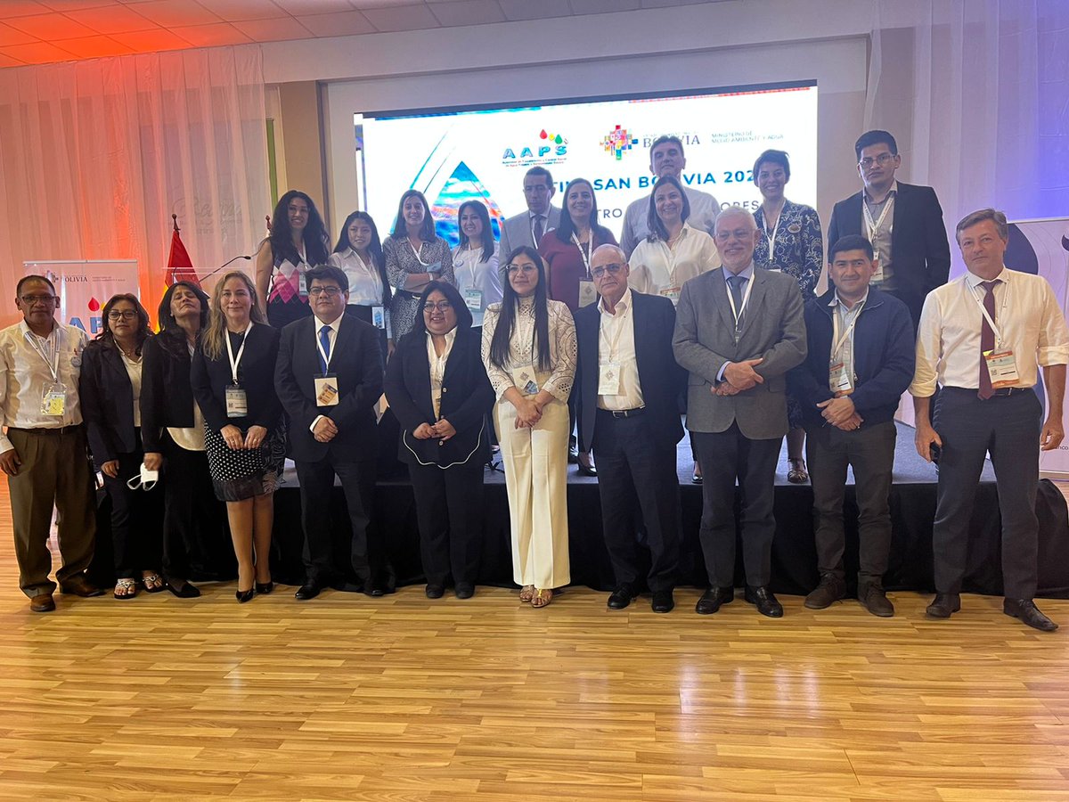 Reg_aguaEc's tweet photo. La Directora Ejecutiva de la ARCA @MaLuisa_Coello participa, en #Cochabamba (Bolivia), de la VI Conferencia del LATINOSAN. Durante su intervención abordó temas referentes al marco regulatorio de los servicios de agua potable y saneamiento en #Ecuador https://t.co/moMGh0xtir