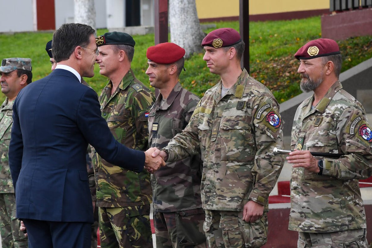 Ministerie Van Defensie On Twitter Bij Een Bezoek Aan Militairen 