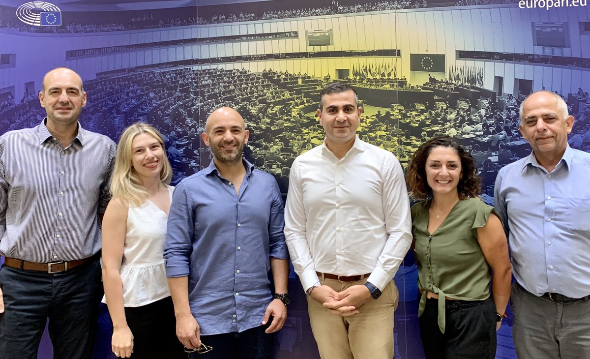 AndreasKettis's tweet photo. Delighted meeting today at the #EUHouse @Europarl_CY in #Nicosia with representatives of the Unions of Turkish Cypriot teachers @KTOS_Union &amp; @ktoeos We have prepared the ground for enhancing further our already very good cooperation. #EUROSCOLA #EuropeanElections2024 https://t.co/H74S4U9tVO