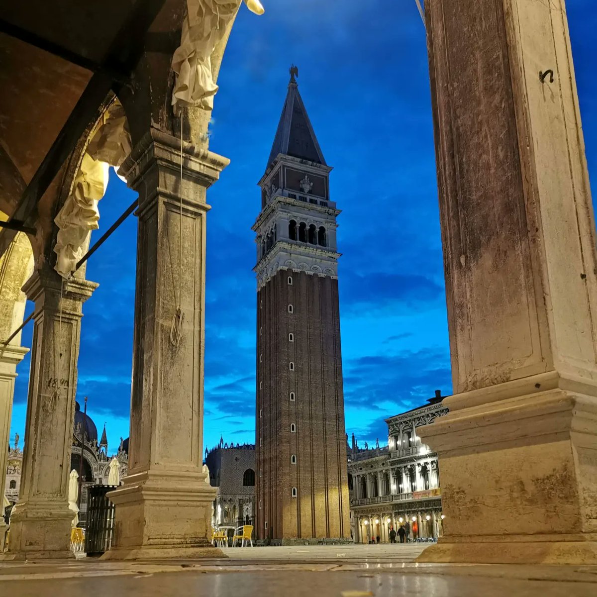 axelbordes's tweet image. Un #JeudiPhoto du côté de la belle Venise ! Quel plaisir de s&apos;y perdre. 🥰