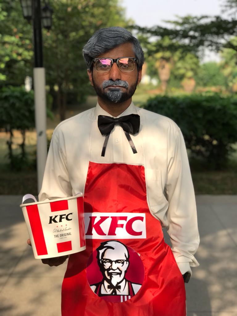 Food day ft. Colonel Sanders aka KFC wala baba @kfc @kfc_pk
#Finalyeardiaries
#Golden_week