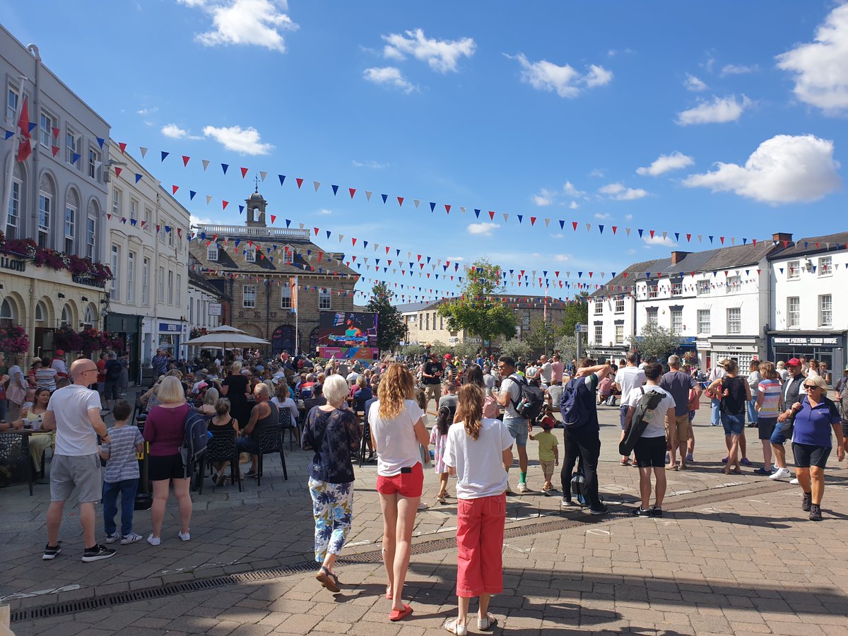 Filled with bars and restaurants, street markets and farmers' markets, as well as an annual travelling funfair. #WhereInWarwickshire is this bustling square?

Comment and let us know! Photo captured by Holly.