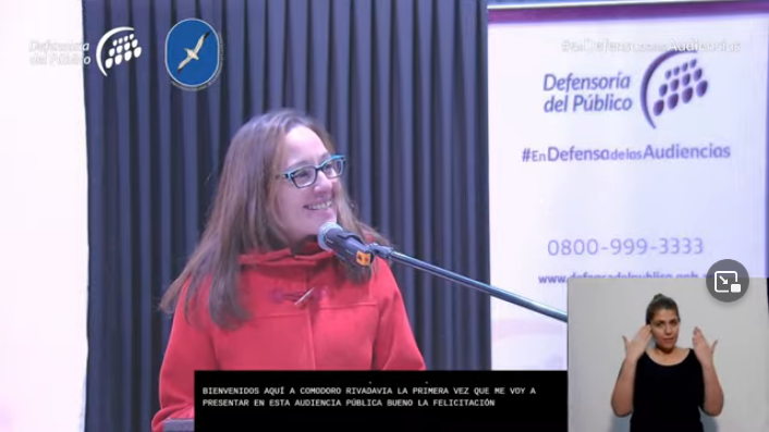 DefdelPublico's tweet photo. 🎙️ "Los medios públicos tienen que existir y hay que defenderlos. En Patagonia hay vínculo con la ruralidad y tienen que ver con la construcción de soberanía"

🗣️ Andrea Miranda, @RadioNacionalCR

✅ Seguila en vivo en https://t.co/Q1Eat5IGZx  

#EnDefensaDeLasAudiencias https://t.co/ssY2PeJaFc