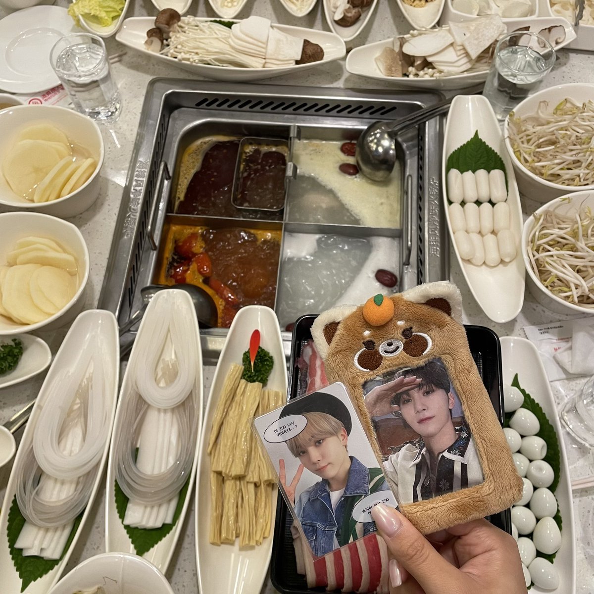 mawixxer's tweet photo. 가족들과 즐거운 한때~^^… https://t.co/r4oYajcvIq