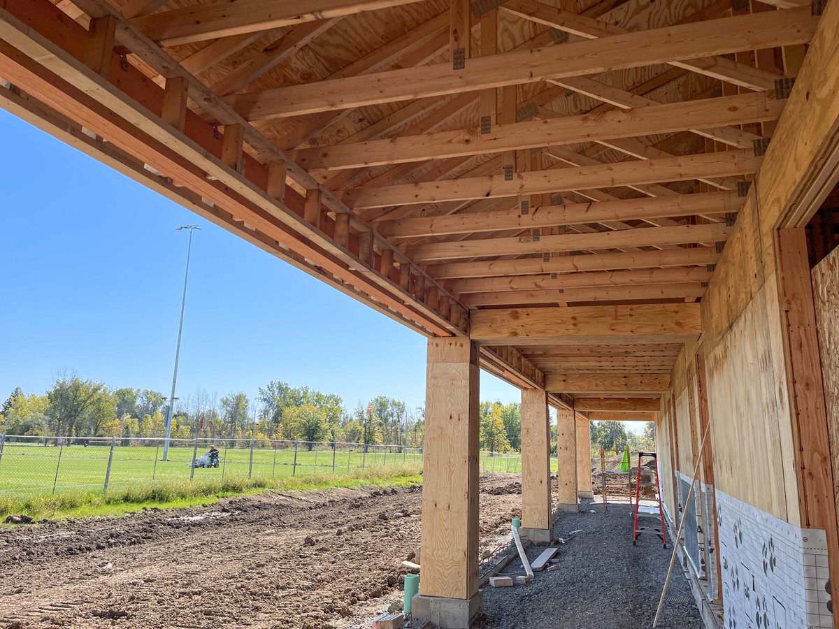 Check out the progress we are making at the North Amherst Recreation Center fieldhouse! The Montante Construction team has been busy working on the interior and exterior wood framing, along with the exterior stone veneer. Stay tuned for more updates!

#construction #fieldhouse