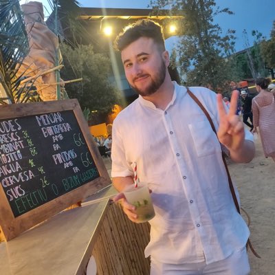 iFletchur's tweet photo. #NewProfilePic https://t.co/Bxq1G2ftON