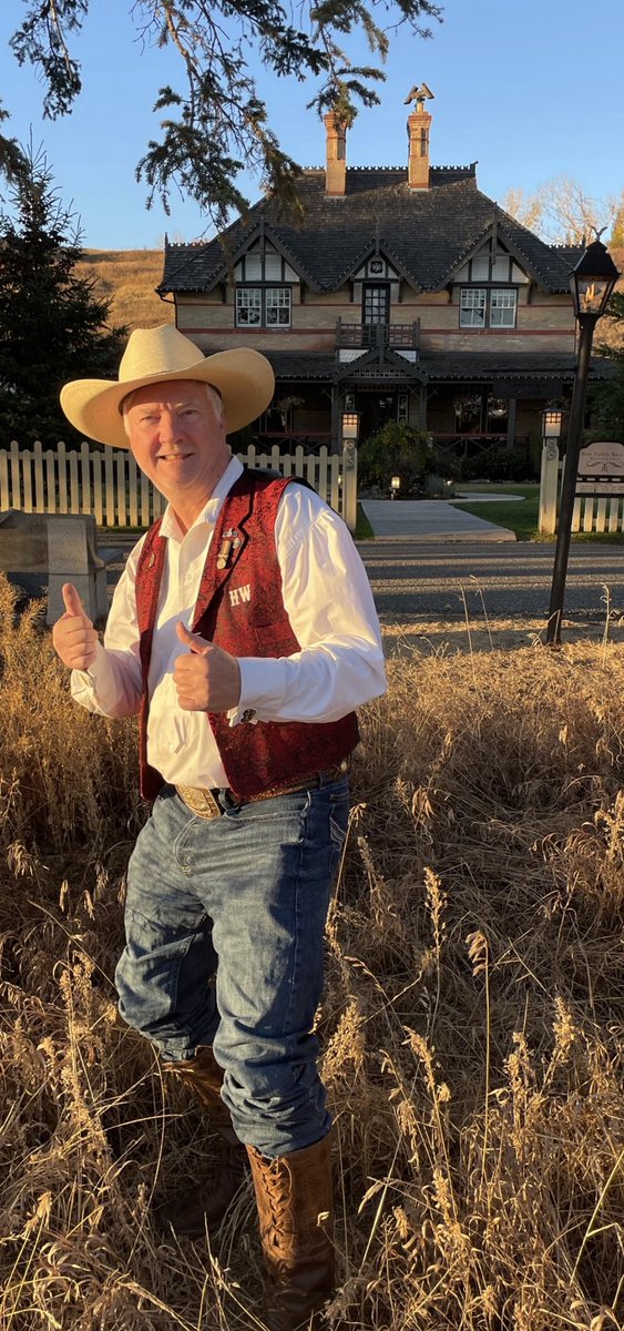 What a fabulous time at the Bow Valley Ranche Historical Society Volunteer Appreciation Dinner last night! Also, three cheers for all our great volunteers and the amazing chef who cooked the delicious Alberta beef!