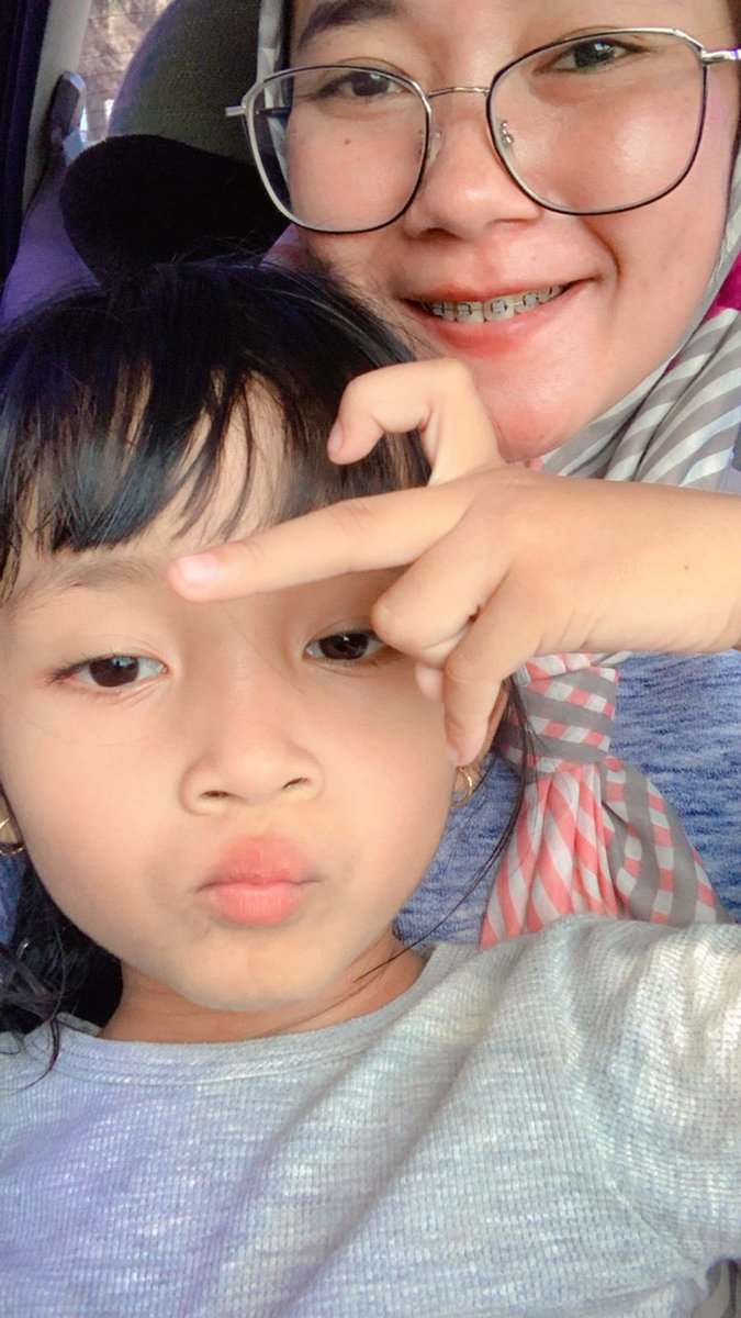 sitachikal's tweet photo. Terimakasih anak hebat, temenin mamah terus yaa. Dan selalu ceria apapun keadaannya :* https://t.co/gexBznRC2a