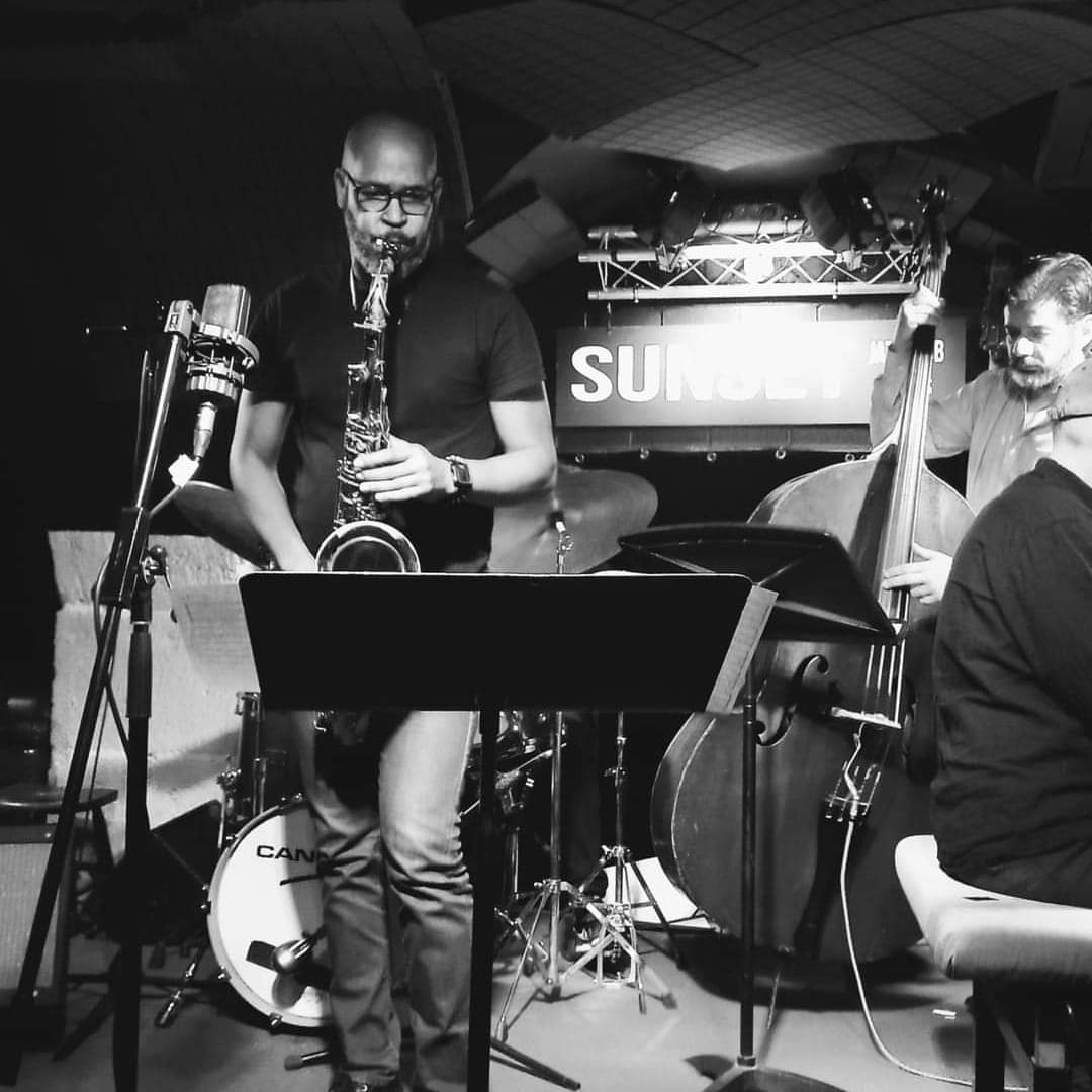 RICARDO IZQUIERDO 
Un Album pour 2023 ♡♡
RETOUR SUR LE SHOWCASE <a href="/SunsetSunside/">Sunset Sunside</a> merci <a href="/ParisJazzClub/">Paris Jazz Club</a> #jazzsurseine2022 
<a href="/ricardoizquie12/">Izquierdo Ricardo</a> <a href="/SergioGruz/">Sergio Gruz</a> Fabrice Moreau et Juan Jimenez 
#Gratitude #jazzfestival #NewAlbum #showcase