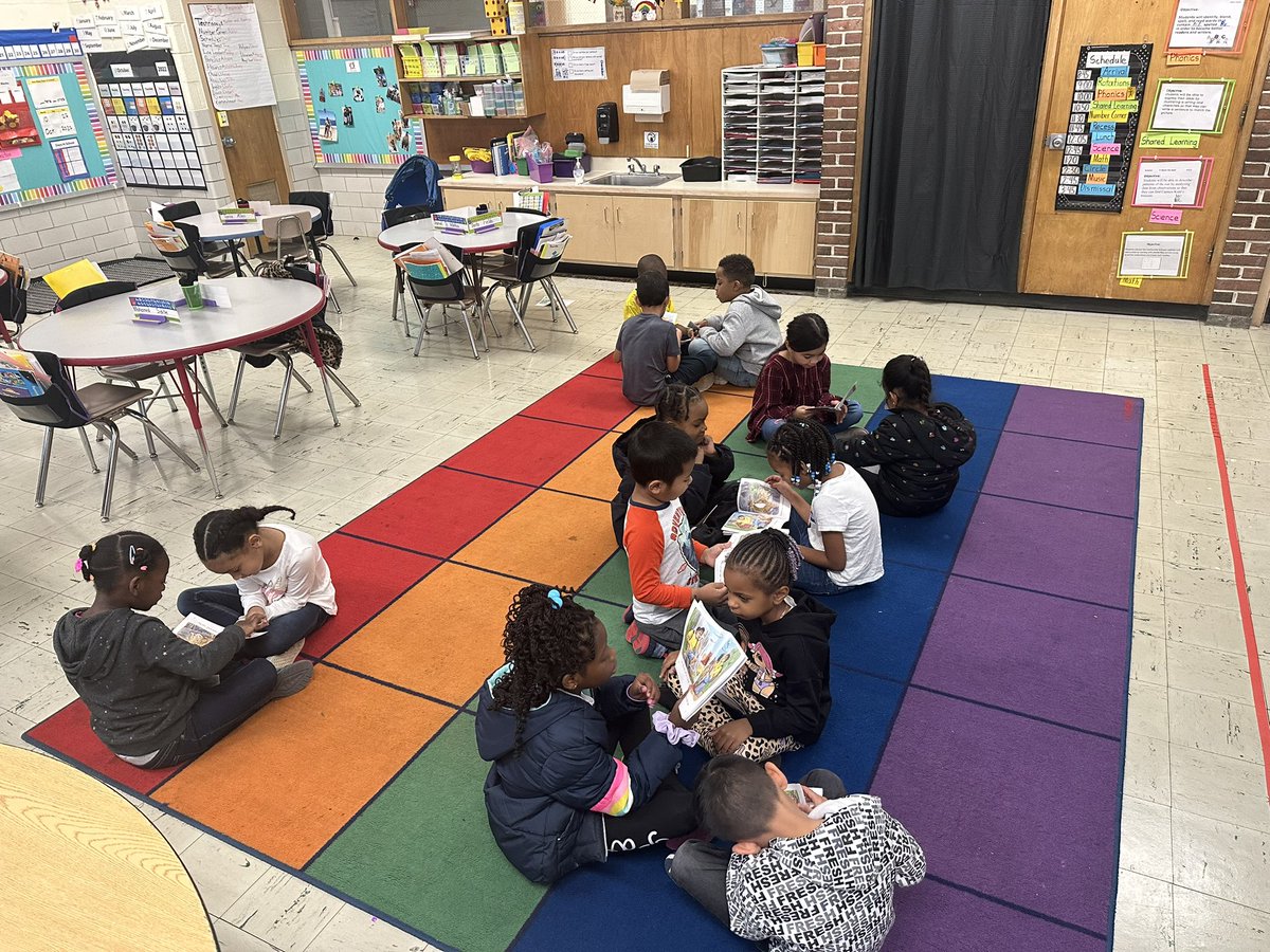 What to do on a rainy day? Practice reading with a friend ❤️ <a href="/JohnnycakeElem/">JohnnycakeElem</a> <a href="/marchantjenn/">Jen Marchant</a>