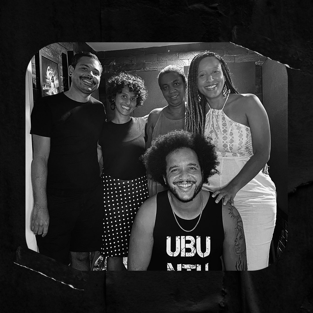 depoisdc's tweet photo. Esta foto foi tirada na primeira gravação do podcast "Depois da Cancela", momento em que quase toda a equipe estava presente. 
#podcast #despoisdacancela #lupaladino #superação #sistemaprisional #justiçacriminalbrasileira #familiaresdepresos #mulherforte #luta #antiracismo https://t.co/CgvQLlMt0m