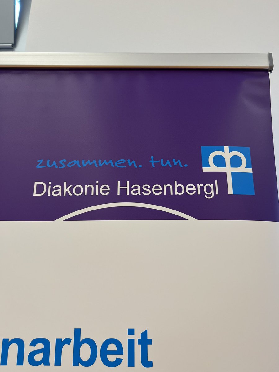 AnnieMuc's tweet photo. Heute haben wir das 33. ASZ in #München eröffnet. Die Diakonie Hasenbergl, im Stadtbezirk fest verankert, ist künftig in tollen Räumen am Stanigplatz für die Seniorinnen und Senioren da. Tolle Eröffnungsrede unserer Bürgermeisterin @RoteVerena. ❤️ #089vorOrt https://t.co/Sg16kV6lr3