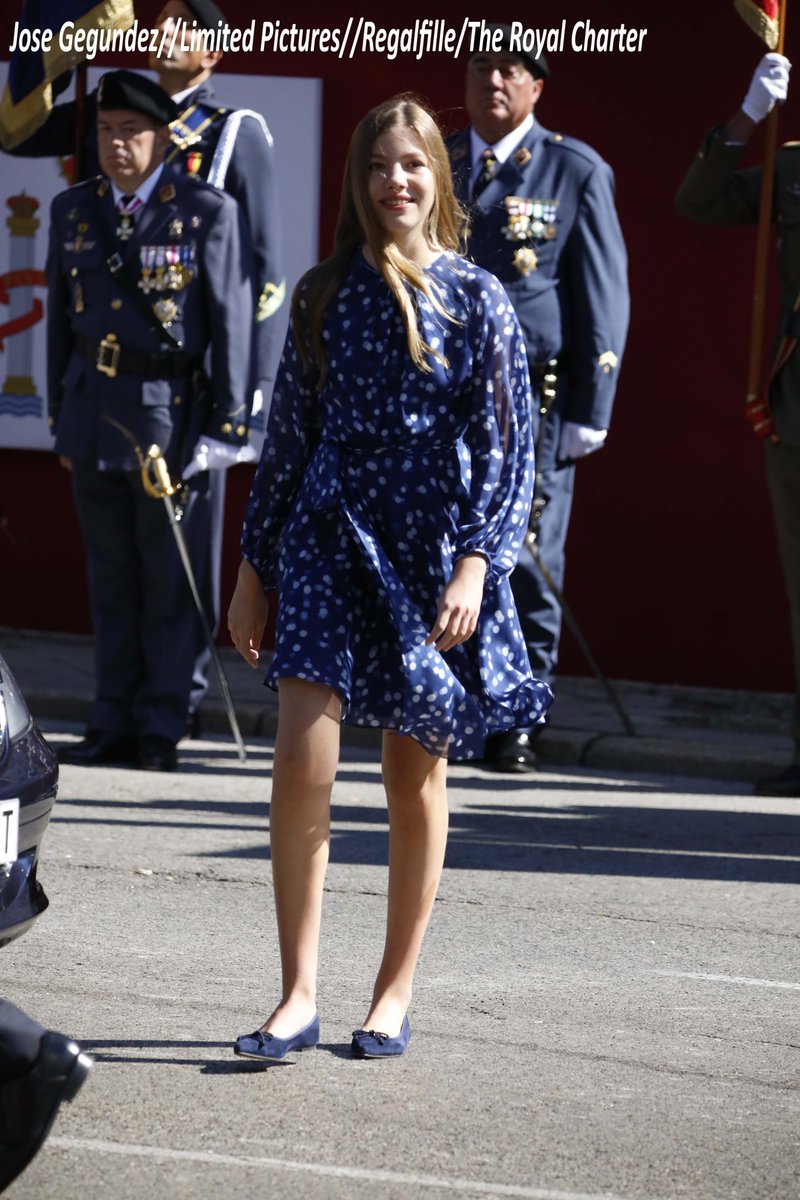 TheRoyalCharter's tweet photo. #royals 

Infanta Sofia of Spain attended the National Day Parade https://t.co/OGU74olyuJ https://t.co/Cw3oUDyIQB